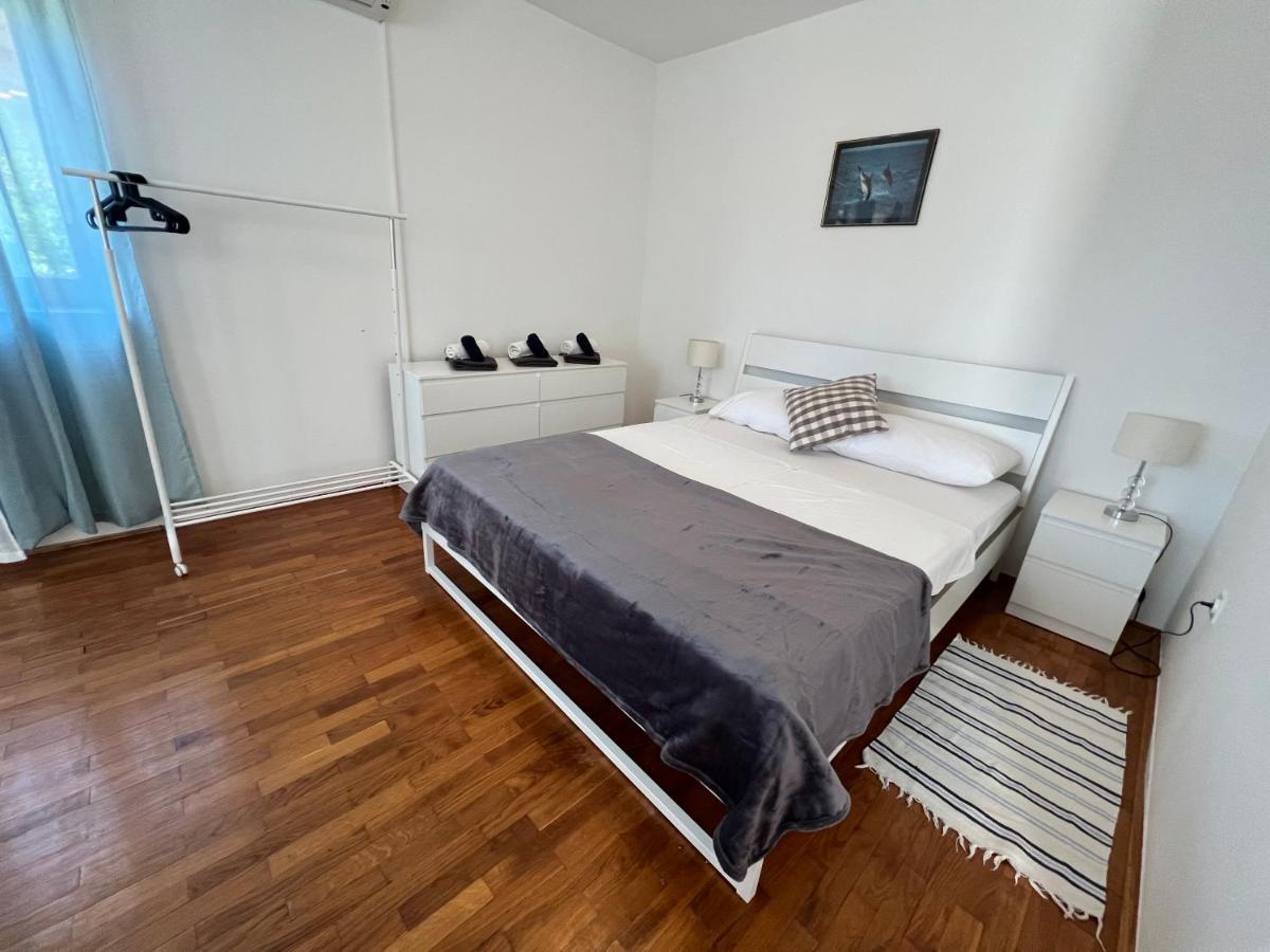 Apartments Antolkovic Ugljan Extérieur photo