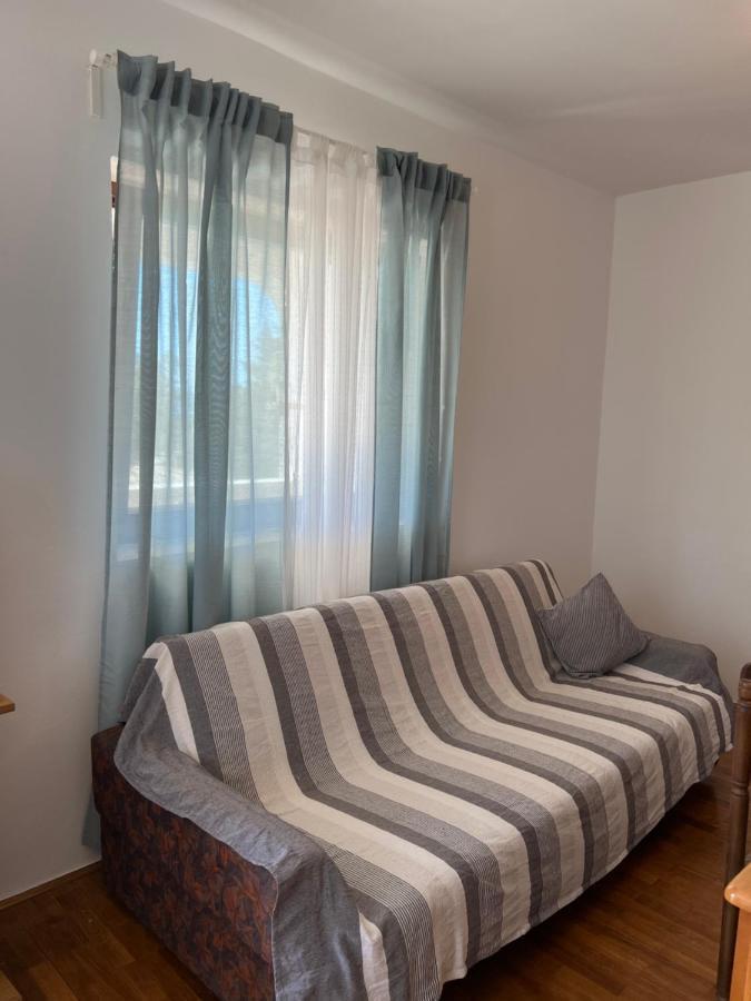 Apartments Antolkovic Ugljan Extérieur photo